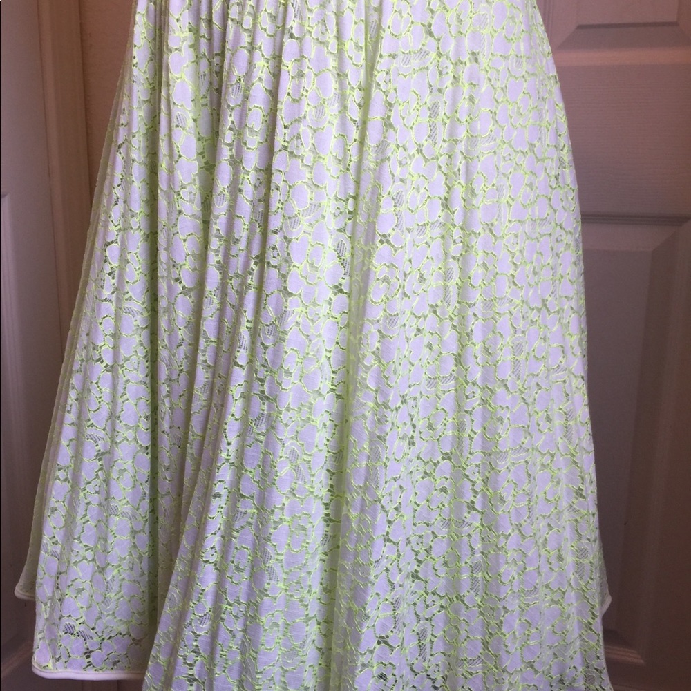 SALE Betsey Johnson V back dress - Picture 4 of 7